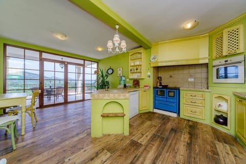 RUSTIC HOUSE LEKOVIĆ Country House in Podgorica Municipality, Montenegro