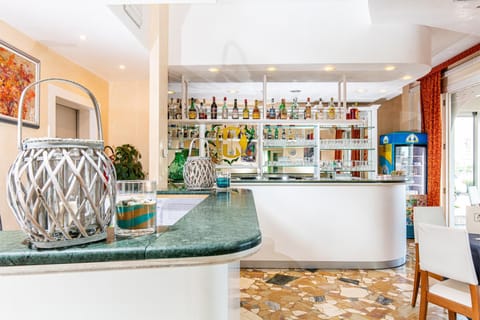 Lobby or reception, Lounge or bar