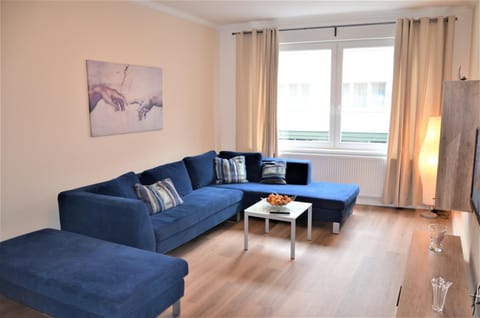 Living room, Decorative detail, Seating area