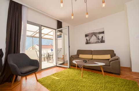 Tea apartments Apartment in Dobrota