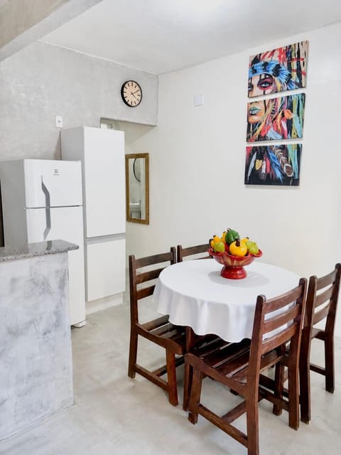 Kitchen or kitchenette, Food and drinks, Dining area, minibar