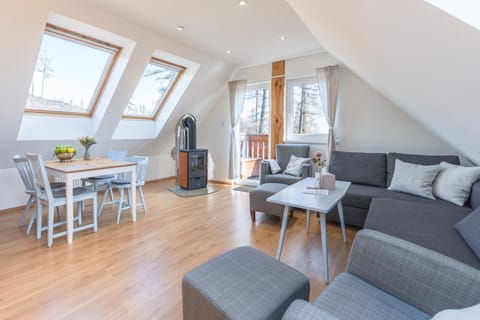 Living room, Photo of the whole room, Dining area