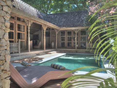 Seating area, Swimming pool