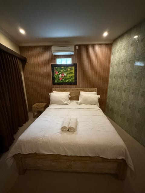 Dicky Guest House Batu Bolong Bed and Breakfast in North Kuta
