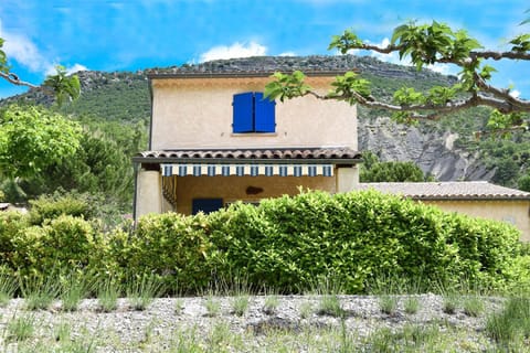 Les Grands Prés des Baronnies Country House in Provence-Alpes-Côte d'Azur