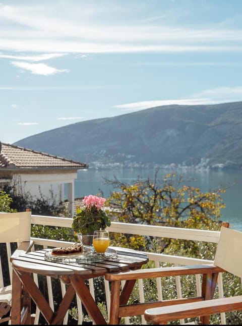 Apartmani Vico Bed and Breakfast in Dubrovnik-Neretva County