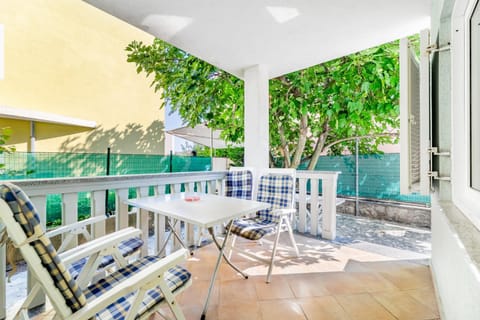 Patio, Day, View (from property/room), Balcony/Terrace, Seating area