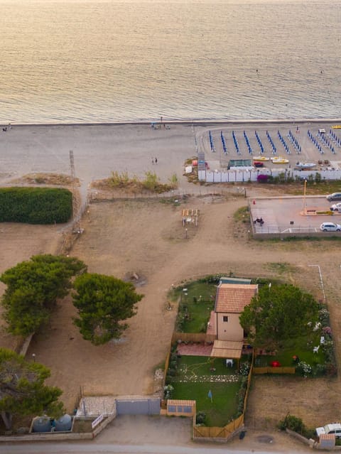 Property building, Spring, Bird's eye view, Summer, Garden, Beach, Autumn, On site, Garden view, Sea view, Sea view