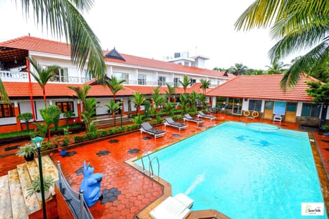 Property building, Pool view, Swimming pool
