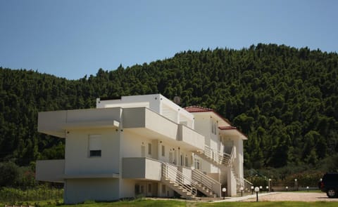 Property building, Facade/entrance