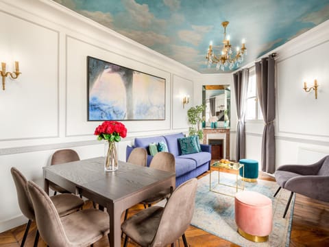 Living room, Seating area, Dining area