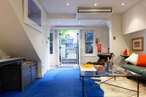 View (from property/room), Living room, Lounge or bar, Seating area, air conditioner, air conditioner