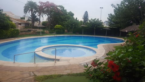 Swimming pool, Swimming pool