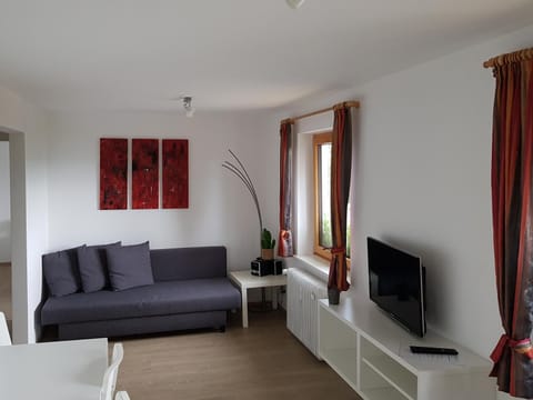 Schönblick Hotel Garni Ferienwohnungen Bed and Breakfast in Lindenberg im Allgäu