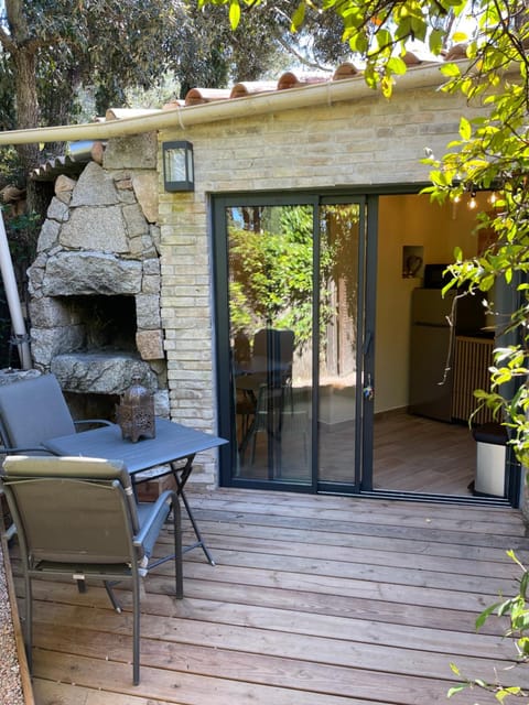 Patio, Balcony/Terrace