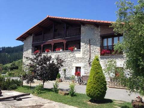 Property building, Day