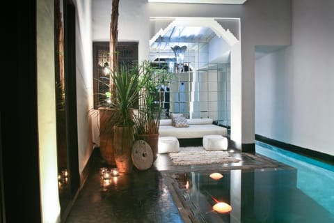 Decorative detail, Swimming pool, Swimming pool