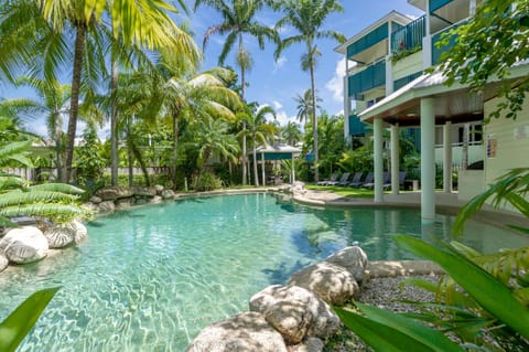 Property building, Swimming pool