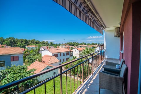 Property building, Balcony/Terrace