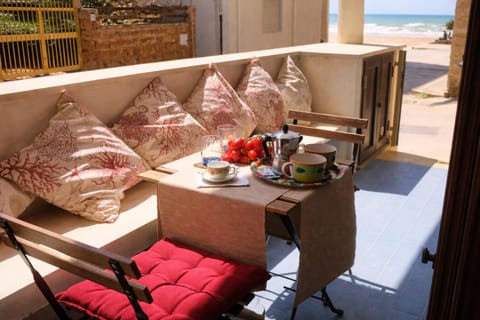 View (from property/room), Balcony/Terrace, Sea view