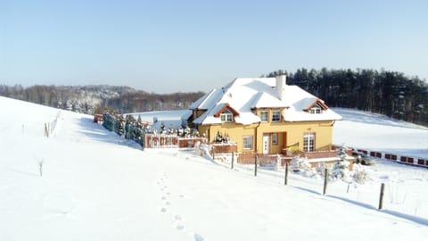 Property building, Winter