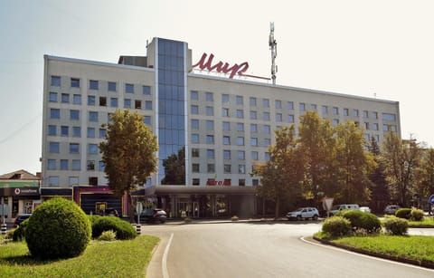 Property building, Street view, Location