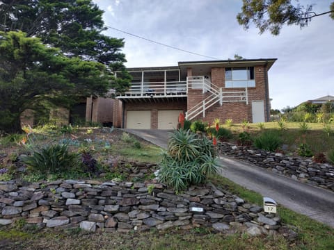Property building, Facade/entrance, Garden view