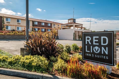 Red Lion Inn & Suites Sequim at Olympic National Park Hotel in Sequim