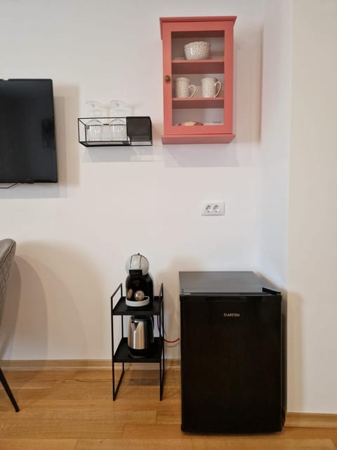 TV and multimedia, Coffee/tea facilities, oven