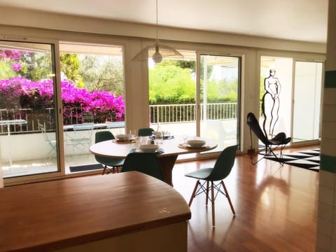 TV and multimedia, Balcony/Terrace, Kitchen or kitchenette, Living room, Dining area