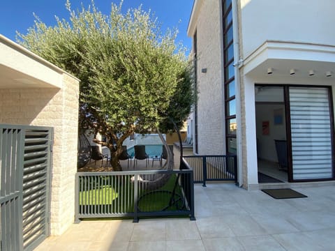 Property building, Lobby or reception