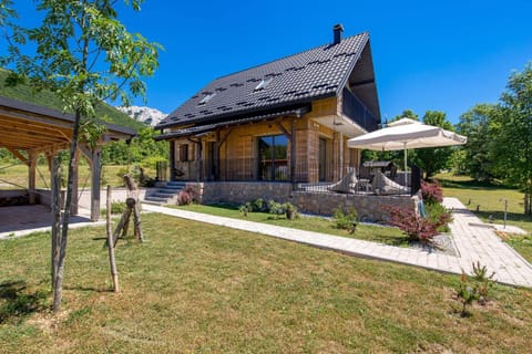 Property building, Day, Natural landscape, Balcony/Terrace, On site, sunbed