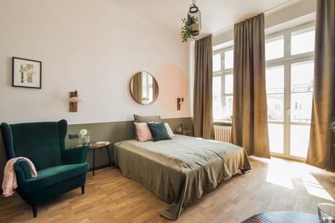Bed, Balcony/Terrace, Photo of the whole room, Bedroom