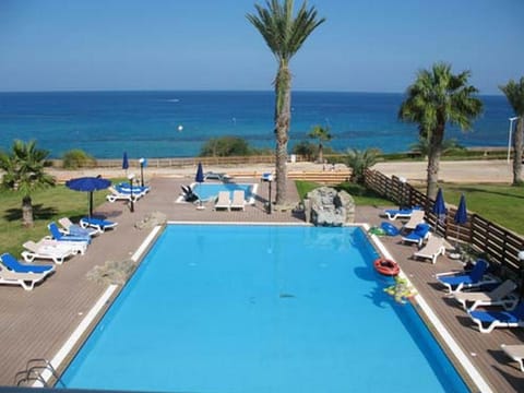 Beach, Swimming pool