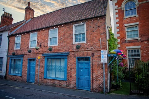 The Secret Garden Apartment in Newark-on-Trent