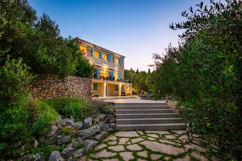 Property building, Garden, Garden view