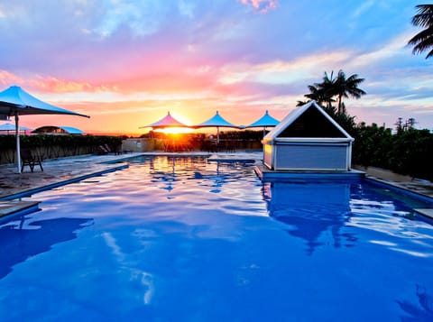 Swimming pool, Swimming pool