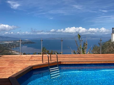 Balcony/Terrace, Sea view, Swimming pool