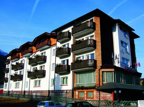 Facade/entrance, Summer