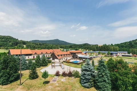 Property building, Restaurant/places to eat, Swimming pool, Breakfast