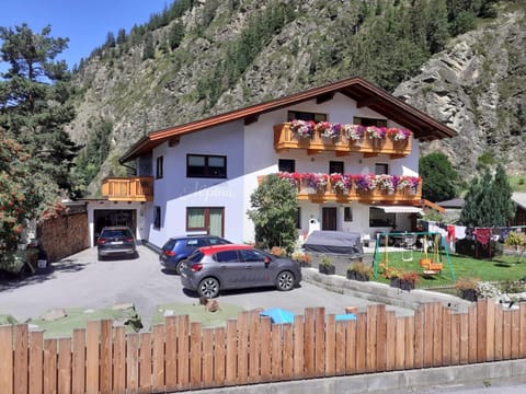 Haus Alpina Bed and Breakfast in Trentino-South Tyrol