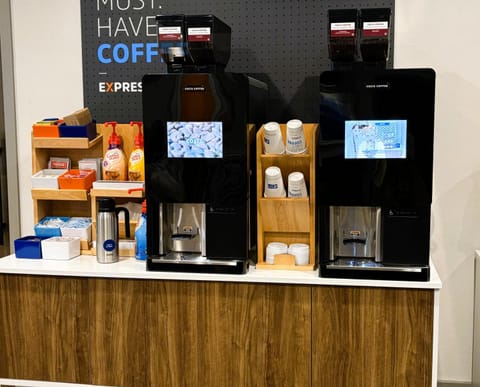 Holiday Inn Express & Suites Terre Haute by IHG Hotel in Terre Haute