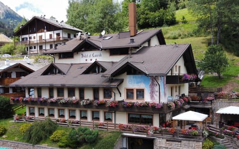 Property building, Garden view