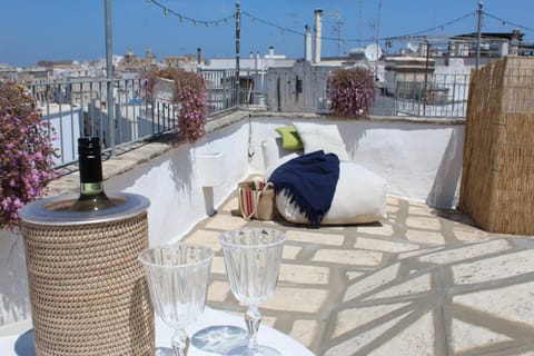 Day, View (from property/room), Balcony/Terrace, Balcony/Terrace, Food and drinks, Drinks, Alcoholic drinks