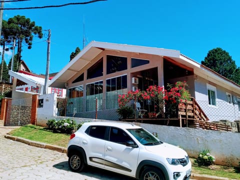 Property building, Day, Parking