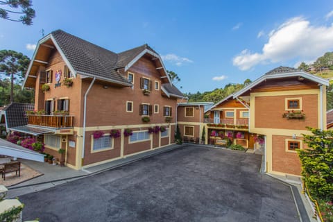 Property building, Day