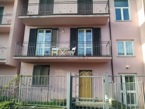 Property building, Balcony/Terrace