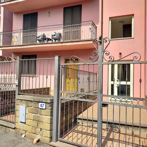 Property building, Balcony/Terrace