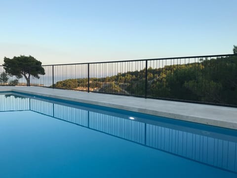 Sea view, Swimming pool