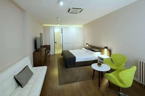 Adresa Suites Bed and Breakfast in Belgrade